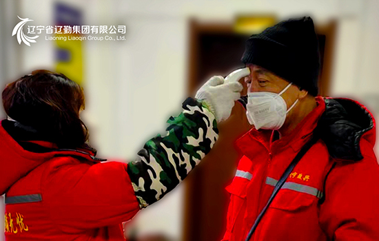 一起 | 冰球突破车辆，，，，，，我们在行动