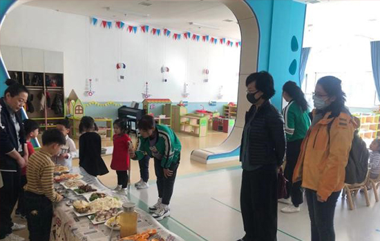 冰球突破幼教公司赴弘毅幼儿园 进行 “正风肃纪”专题调研